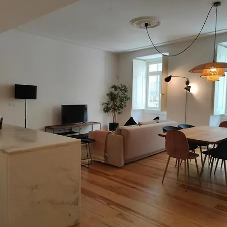 Amazing Spacious Chiado 2-bedroom Stylish W Ac Lägenhet *