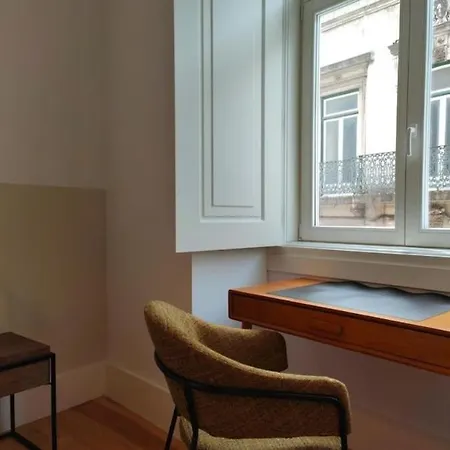 Amazing Spacious Chiado 2-bedroom Stylish W Ac Apartment Lissabon